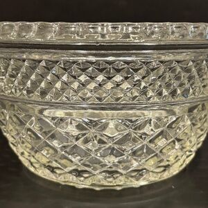 Vtg Anchor Hocking "Wexford" Serving Bowl - Clear 5"Hx9.5"D